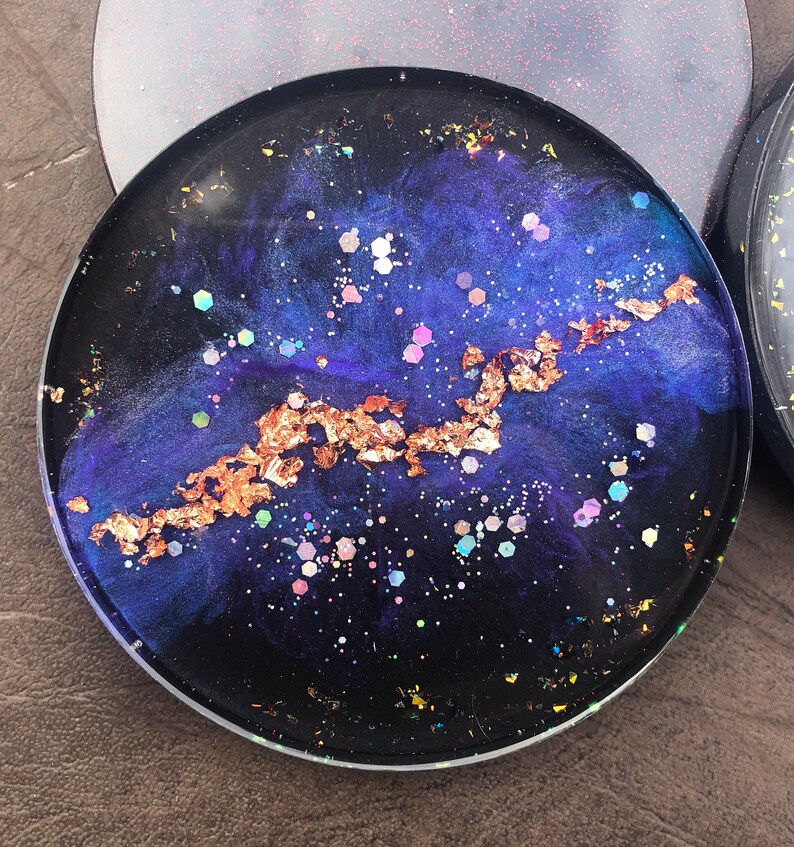 Grunthal Artist Exhibits Extraordinary Resin Work with the Steinbach Arts Council